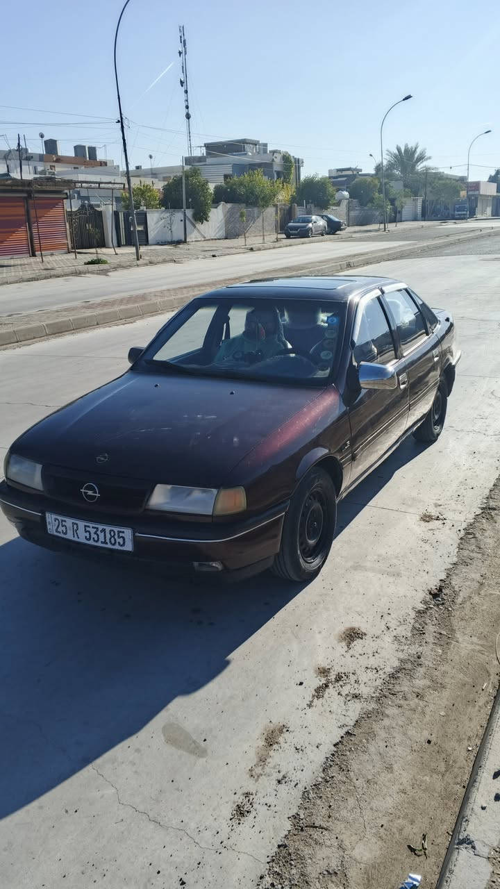 السلام عليكم للبيع اوبل فكتر موديل 91 محرك 20 كير اوتو محرك شرط كير بل شرط رقم كركوك سنويه بسمي دفتر بانزين موجود  مابيه اي عيب نضيفه السعر 45 عنوني كركوك وهذا رقمي ***********
