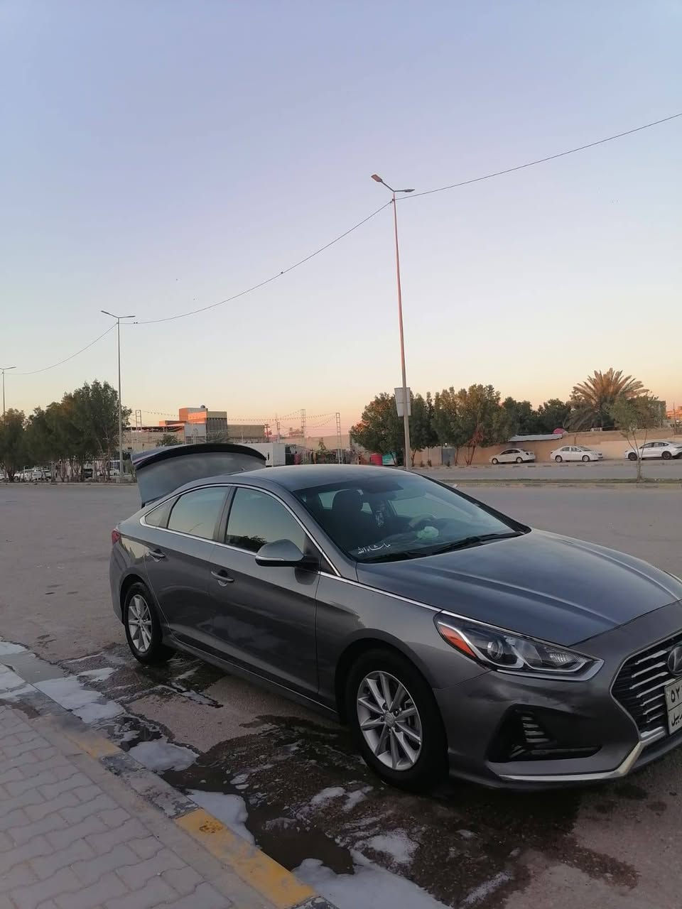 سوناتا ١٨ البيع صور حادث موجوده
سعر ١٢٨ وبيها مجال
ماشيه 90
وضع شركة
بل عافيه على ياخذها
رقم هاتف ***********
