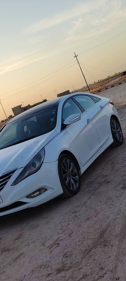 سوناتا ٢٠١١ خليجي فول مواصفات
السياره باسمنا تحويل شرط رقم اربيل الجديد
معلومات سيارة:
محرك 2400 دوش المرغوب 
كير تماتيك ٦ نمر 
سقف بانورما بالكامل
بصمه تشغيل + بصمه ابواب 
مقاعد جلد مقعد السايق كهربائي خزن 
امرايات شفط حساسات خلفيه 
تحكمات استيرن 
كهربائيات شغاله بالكامل 
تدفئه تبريد  مقاعد تدفئه غرفه السيارة كلش حلوه ارضيه جلد 
السياره ضررها شبر بالجاملغ الامامي  وشويه ع البوند وبيها ملاحضات بسيطه بارد 
للاستفسار اكثر اتصل 
*********** بي واتساب
