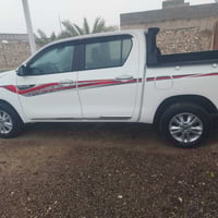 سيارة للبيع ٢٠٢٥ فول ماشية قليل جدا كير تماتيك. مرقم وترهم مراوس بتريل...