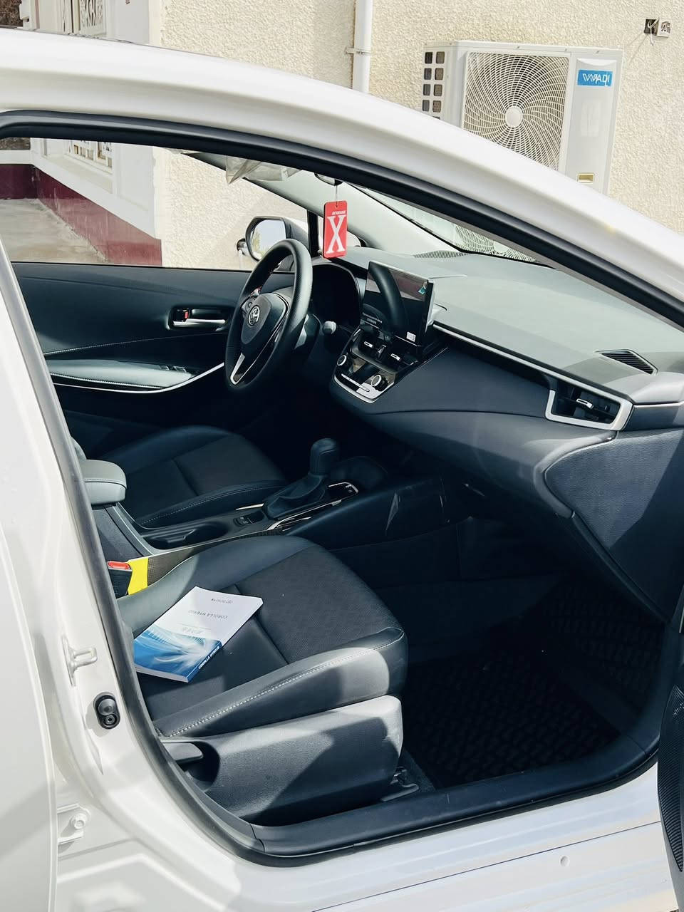 سلام عليكم لبيع كورولا هايبرد موديل 2025
زيرو ماشيه 6 الف حقيقي 

السياره مكفوله كفاله عامه   موجود السونار 

رقم السياره بغداد بسمي تحويل موباشر 

العنوان تقاطع النهروان بنفس التقاطع 
لاستفسار ***********
