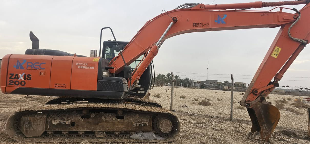 للبيع حفاره هيتاشي  بي فايف موديل 2017 اصل دخول جديد مشتغله 7000 ساعه كفاله عامه العنوان بابل الكفل اتصل وخادمك مكلف بالنشر ***********
***********
