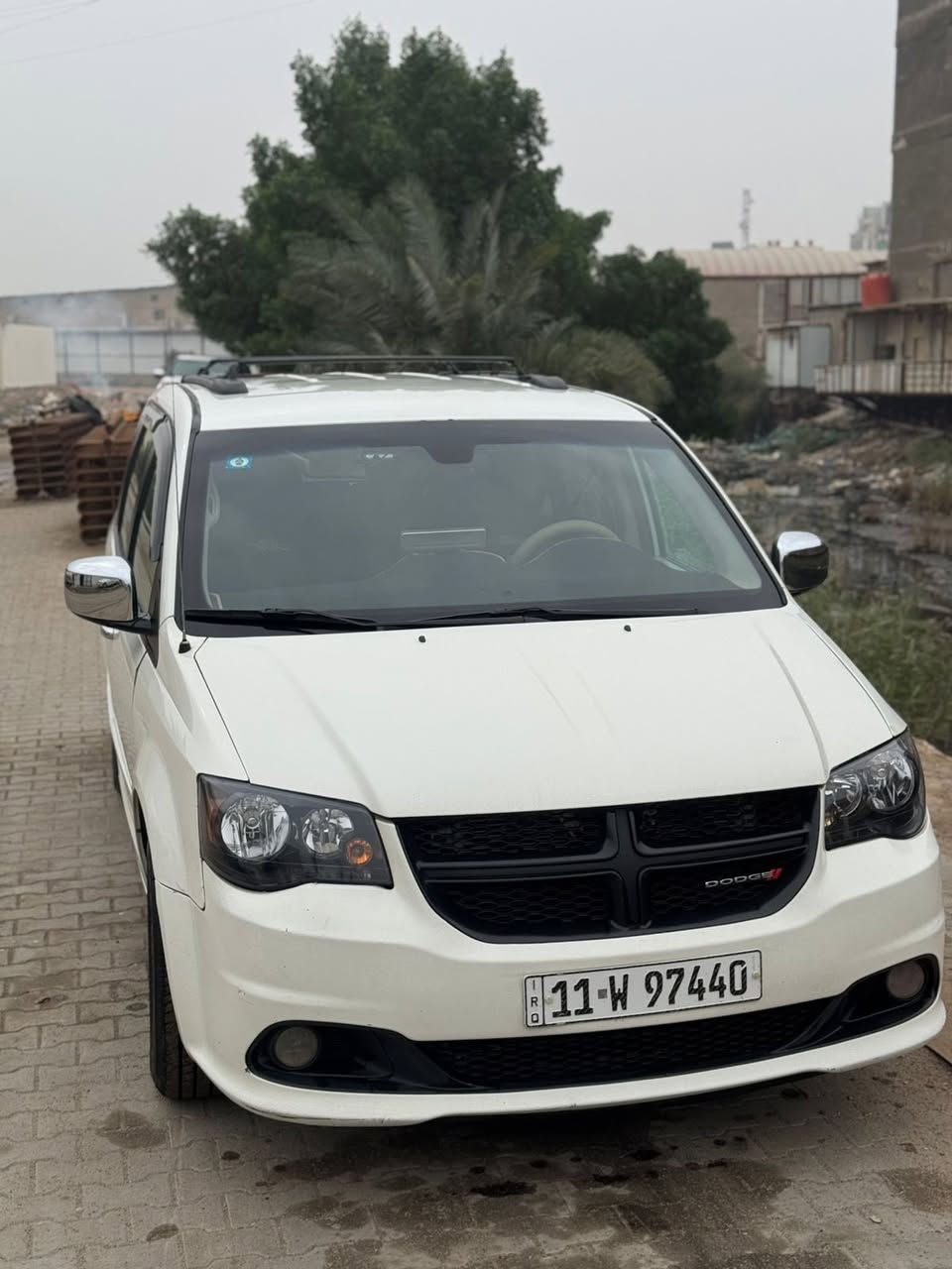 يا الله سلام عليكم دوج كرفان مديل ٢٠٠١٢سياره جديده منظومة غاز وبانزين مابيه نقص برغي  محرك سته ٣٦٠٠ تروح وتجي البغداد ١٦ الف تصرف تحويل ثاني يوم راقم بغداد السعر ١٤٥بيه مجال *********** العلوان بصره
