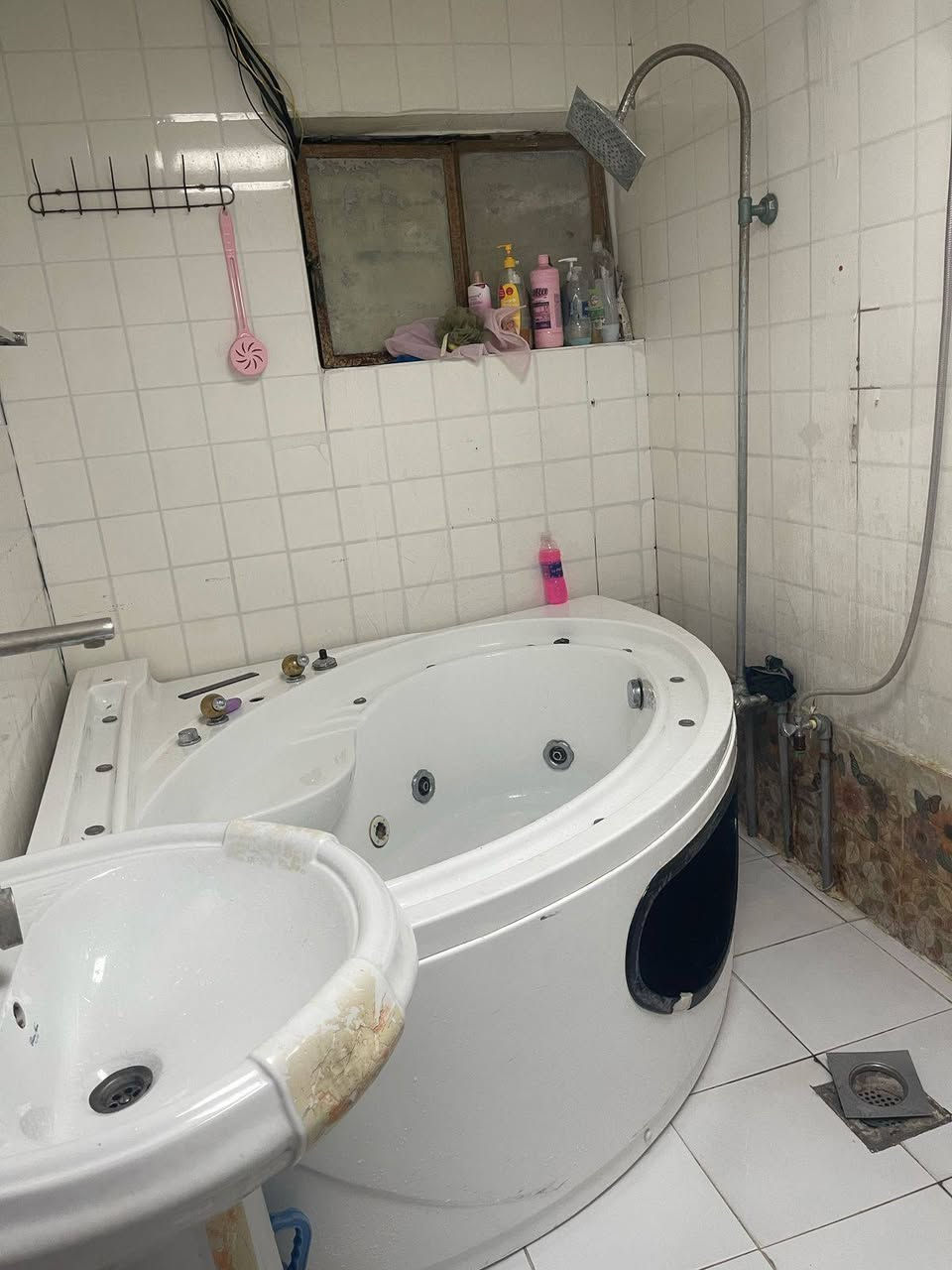 للبيع جاكوزي بدون ماطور قياس ١٦٠ سعر 150  وبي مجال الشرطة الخامسة قرب مجموعه المصطفى


**إذا كنت صاحب هذا الإعلان وتريد حذفه لأي سبب، رجاءا أرسل رسالة إلى الدعم الفني**