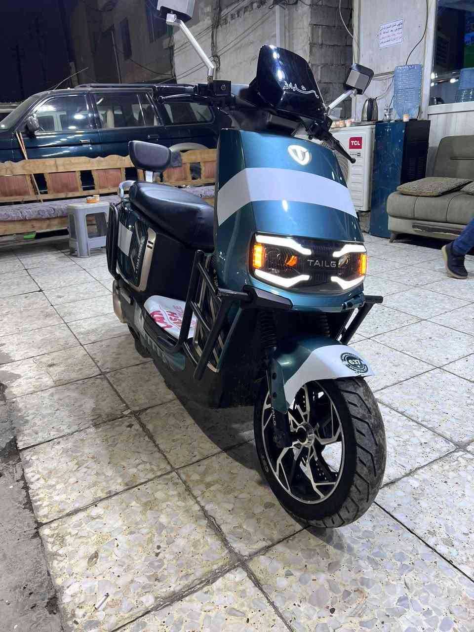 دراجه شحن تايلج شركت تسلا 2025 دراجه جديده مماشيه 900 وبيها مجال بسيط العنوان بغداد الجديده شارع المسبح  للاتصال ***********
