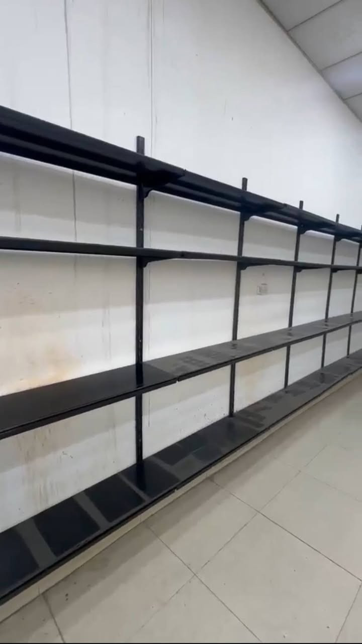 7 مه تری ره فی ره ش نوێ که م به کار تو  
30سم به رێنی ره فه یه 
4 تابق
تابلێ نویه که م به کارهاتوه رانية, السليمانية


**إذا كنت صاحب هذا الإعلان وتريد حذفه لأي سبب، رجاءا أرسل رسالة إلى الدعم الفني**