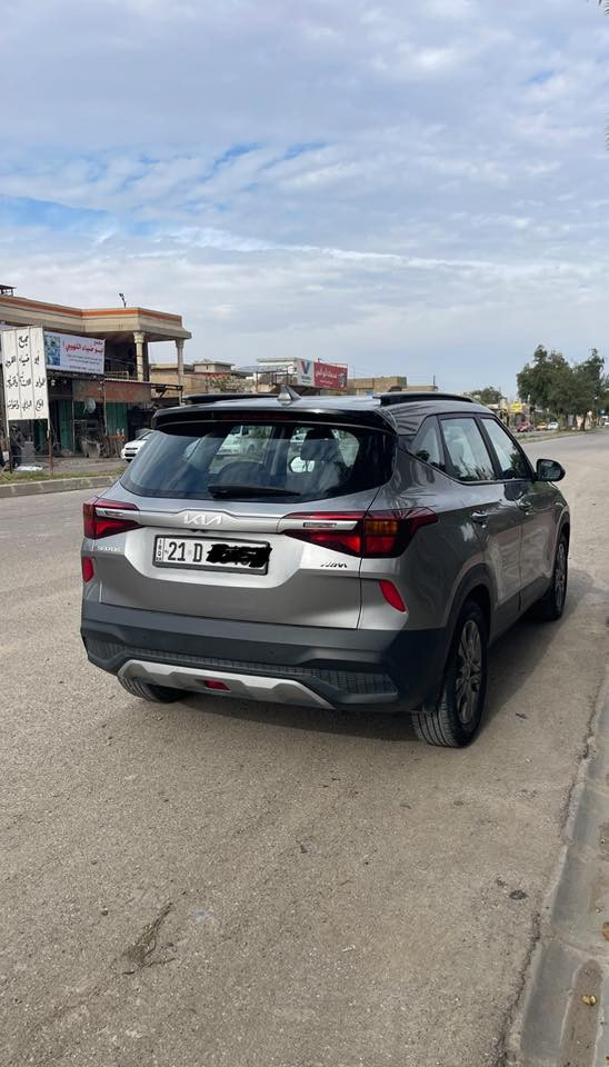 سلام عليكم
كية سيلتوز 
للبيع فقط 
موديل 2023 السيارة مكفولة من كل نواحي ماشية 55 الف كيلو ضمان شركة نيم سفق سلايد 
السيارة باسمي تحويل ثاني 
بيها ضرر ط.ل.قة في السقف كما موضح في الصورة+بيها طخة بالبنيد الجاملغ و الدعامية سليم بدون ايرباك 
السعر 160 بيه مجال بسيط مكان السيارة كركوك
للتواصل 0*********** واتس موجود
