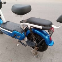 دراجه للبيع نقصه بس بطاريات 07814402351