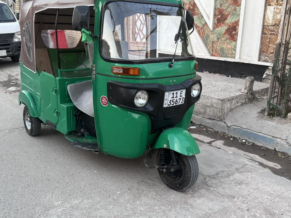 السلام عليكم تكتك موديل 22 رقم انكليزي تحويل ثاني يوم شهر 8. بيها بس بارد بل صفحة اليمنه والباقي جديد كاملة كبل إلى شارع 
بغداد مدينه الصدر

 0777 660 6207
واتساب بس موجود
