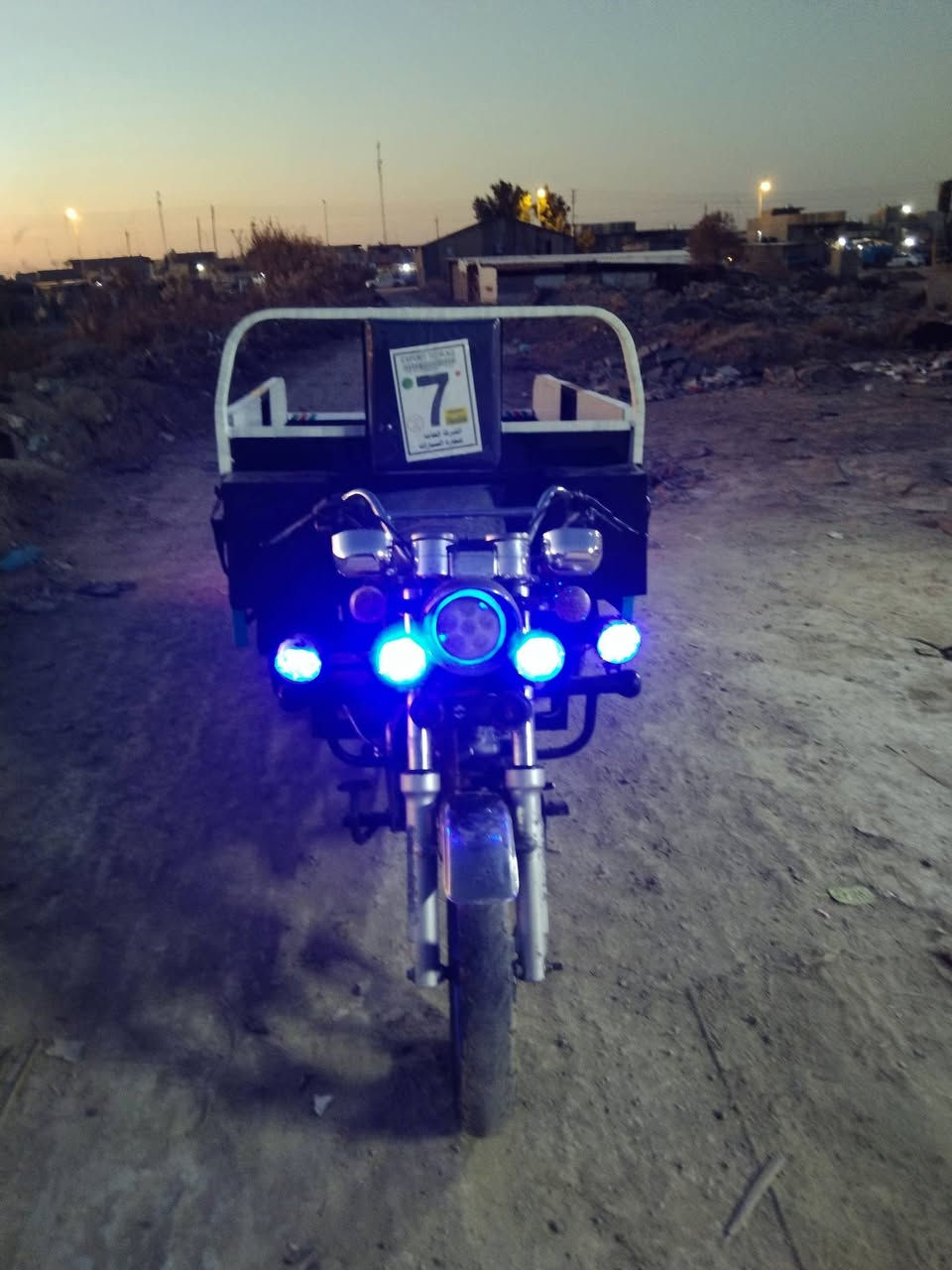 ستوته للبيع 2017 محرك 2024 مقفوله اوراق.. ***********
