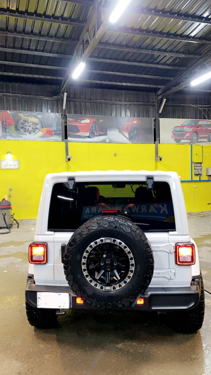 Jeep Ranglar (SAHARA) 2023
جیب ڕانگلر فوول مواسەفات ٦ پستن کوشین چلد ناو سۆر سوکان ڤۆڵیۆم شاشە گەورە گێڕ تۆماتیك و عادی دەبڵ ئەکسل ٢٧ میل ڕۆیشتییە
سەیارەکە یەک بستی تعدیلە بێ ژۆرێ بێ إڕباگ
گێڕ و مەکینە بە شەرت
بە ناوی خۆمە هەموو شتی نووێیە
*********** أربيل, العراق
