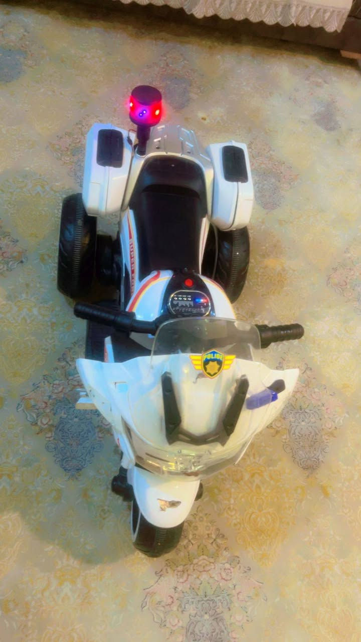 السلام عليكم دراجه للبيع تشتغل ع الشحن وبيها شاحنه مامستخدمه شتريتها ب 100 وبيها مجال مكان بابل بل مجمع السكني مال كص سويلم بشقق على طريق النجف اتصلو واتساب على صاحبة الرقم
‏‪0771 811 4993‬‏
