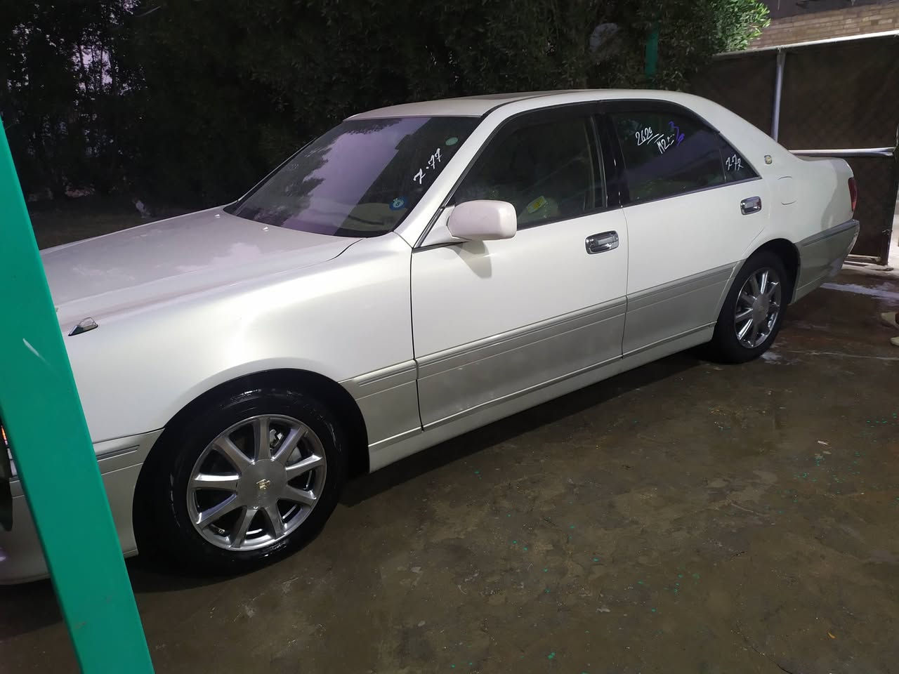 السلام عليكم (وينه اليدور جديد) وما ماشيه بالعراق ودخول جديد وحاويه شرط ومكفوله كفاله عامه من كلشي
موديل 2003 خظراويه 
فتحه 
دكمتين 
كرستال اصل 
4 كشنات كهرباء 
اريل امامي اصل
ويل نجمه نفطي شرط زيرو اصل تايرات يابانيه 
داخل مخمل عسلي 
السياره بيه موعد مراجعه بمرور بابل يوم 3/26 اروح وياك وين تريد للتسجيل مكان السياره بالحله السعر ب105 اخوان اليعرف قيمة الجديد بخدمتة والمايعرف قيمة الجديد مو النظيف خلي يعبر المنشور للاستفسار الاتصال بالرقم ***********
