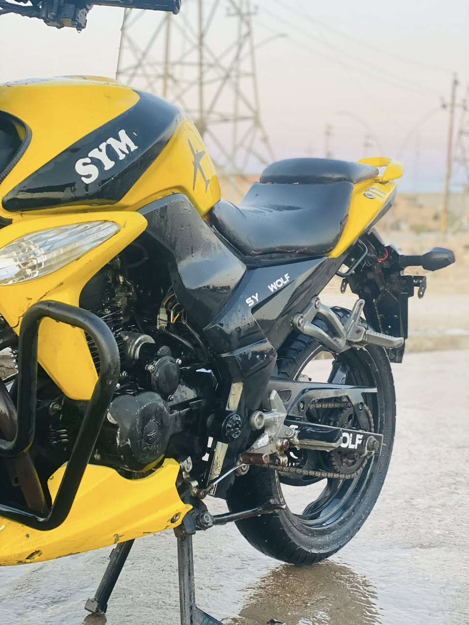 السلام عليكم 
ماطور سايم بطحه موديل 2019 محرك أخرس نشاط فول الكير مكفول الكشر كله بلادي تاير امامي وخلفي جديد البريك امامي وخلفي جديد  باتري جديد دشلي السلف جديد ما ناقصه برغي واحد الكهربائيات كلها شغاله وكما موضح بصور السعر  575 وبي مجال  للاتصال ***********
