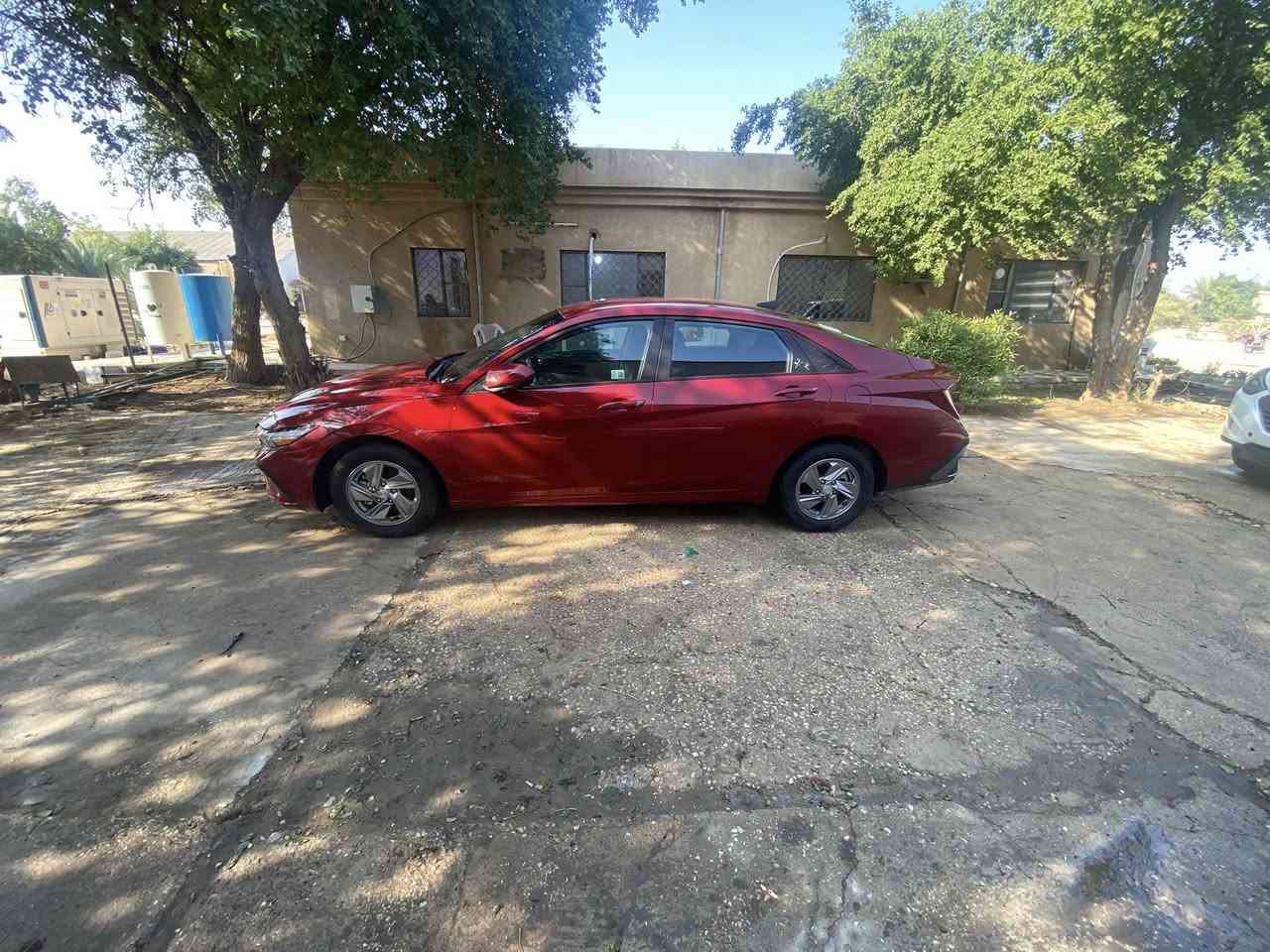 النترا بدون رقم مديل٢٤ منفيس بسمي ماشيه ٢٠٠٠ يعني زيرو مكينه الفين دوش اصل كوري كفاله عامه من لضربه ولصبغ ولبارد ولفتح صور لحادث داخل لمنشور ربع لدعاميه ومصلحه نفسه بدون تبديل مواصفات عاديه بدون بصمه  لسعر ١٥٥ مكاني كربلاء ***********
