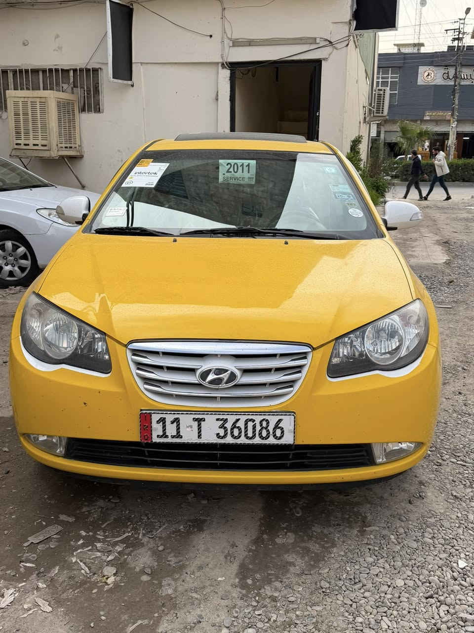 السلام عليكم
لنترا موديل 2011
رقم بغداد بسمي 
هزه سنويه ارقام كله جديد
شرط التحويل بلموصل 
هيه غرامات كله صفر
محرك 1600 دكشن عالي
كير +محرك بشرط 
صدر امامي خلفي بشرط 
طخم تايرات جداد
كابون بانزين بيها 
فول موصفات السياره 
السعر (((120)))وبيها مجال بسيط
مكان السياره موصل ايسر 
***********
