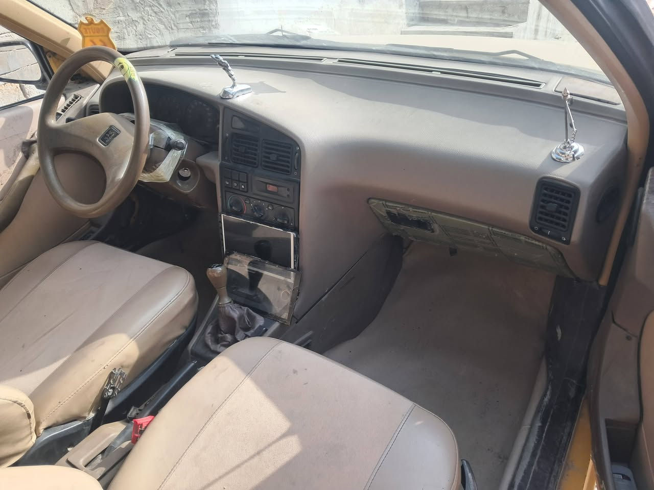 سلام عليكم بيجو 405 البيع رقم بغداد مشروع وطني مكانها نجف 20 وبيها مجال***********
