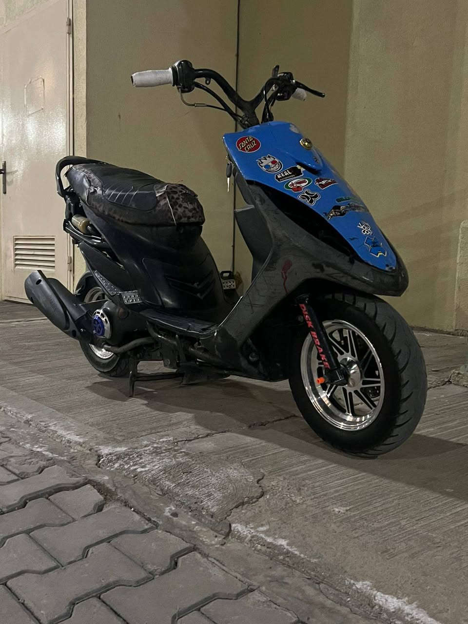 ماكس عدله مال لعب الدراجه مابيه اي نقوصات كلجات شلعه ومعدل بوشه 55 الدراجه خير من الله بيه قبق فلاوين رياضي الويل رياضي سلف رياضي مال اربع ولف الدراجه كامله الآخر حبايه أوراقها كامله 
السعر 450 قفل رقمي ***********
