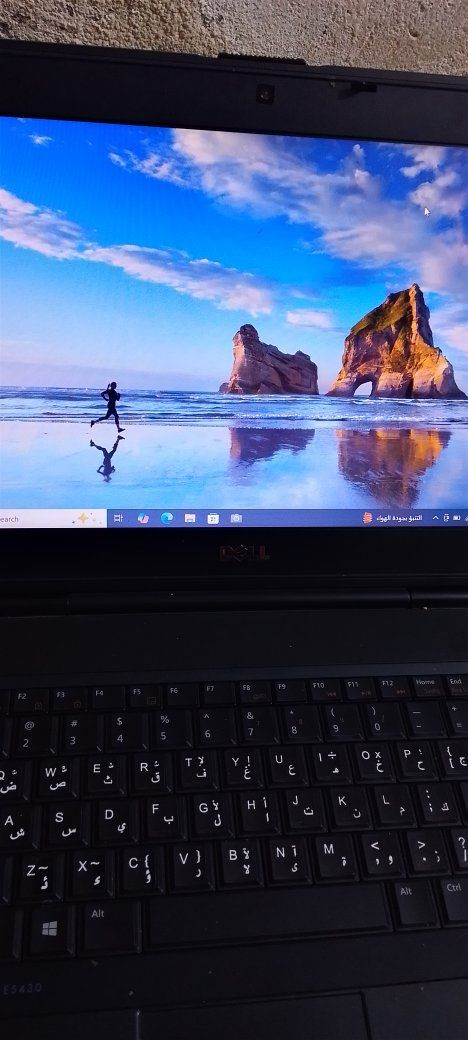 لابتوب للبيع نوع دل نضافه ٩٠٪شحن يدوم ثلاث ساعات مواصفات موضحه بالصوره سعره ١٥٠الف بي مجال بسيط مكاني بغداد للاستفسار الاتصال ***********
