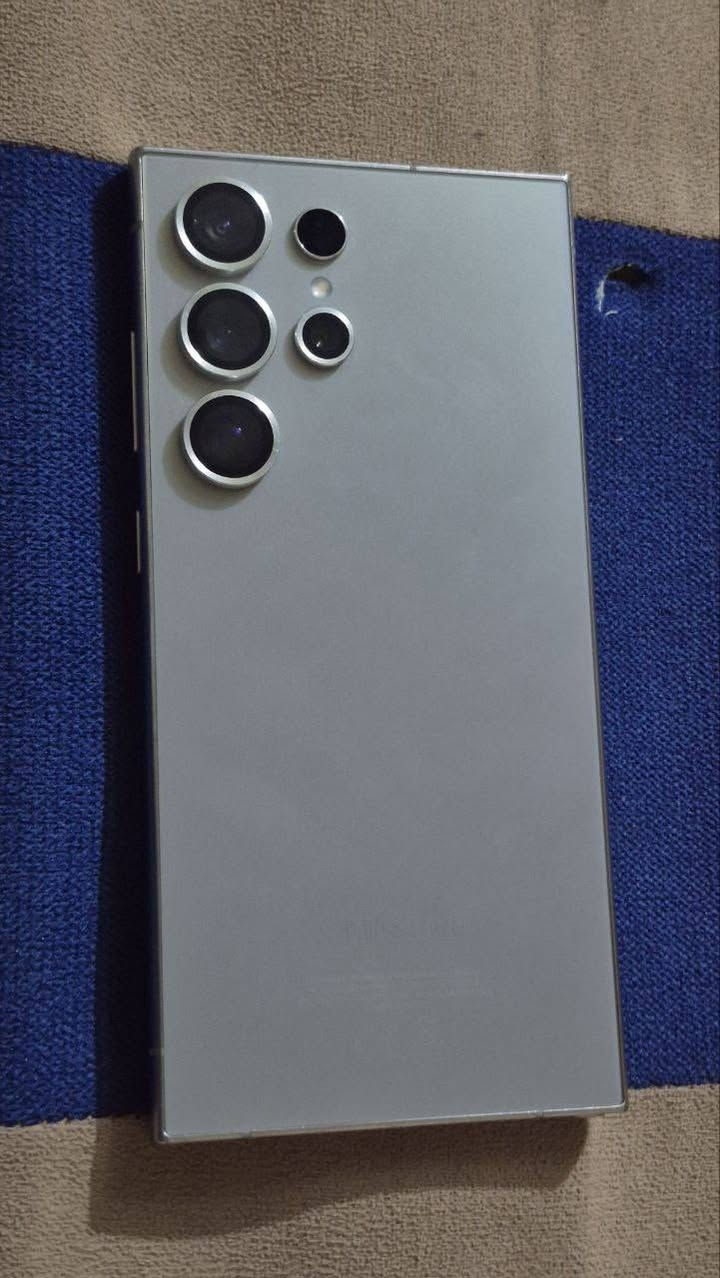 S24الترا ذاكره 512 
كامل ملحقات لجهاز استخدام قليل ونضيف 
وكالة عين لفهد كارت لشاشه 
سعره ١٠٥٠ وبي مجال 
وبي مجال للشراي مكاني بغداد لدوره 
***********
***********
