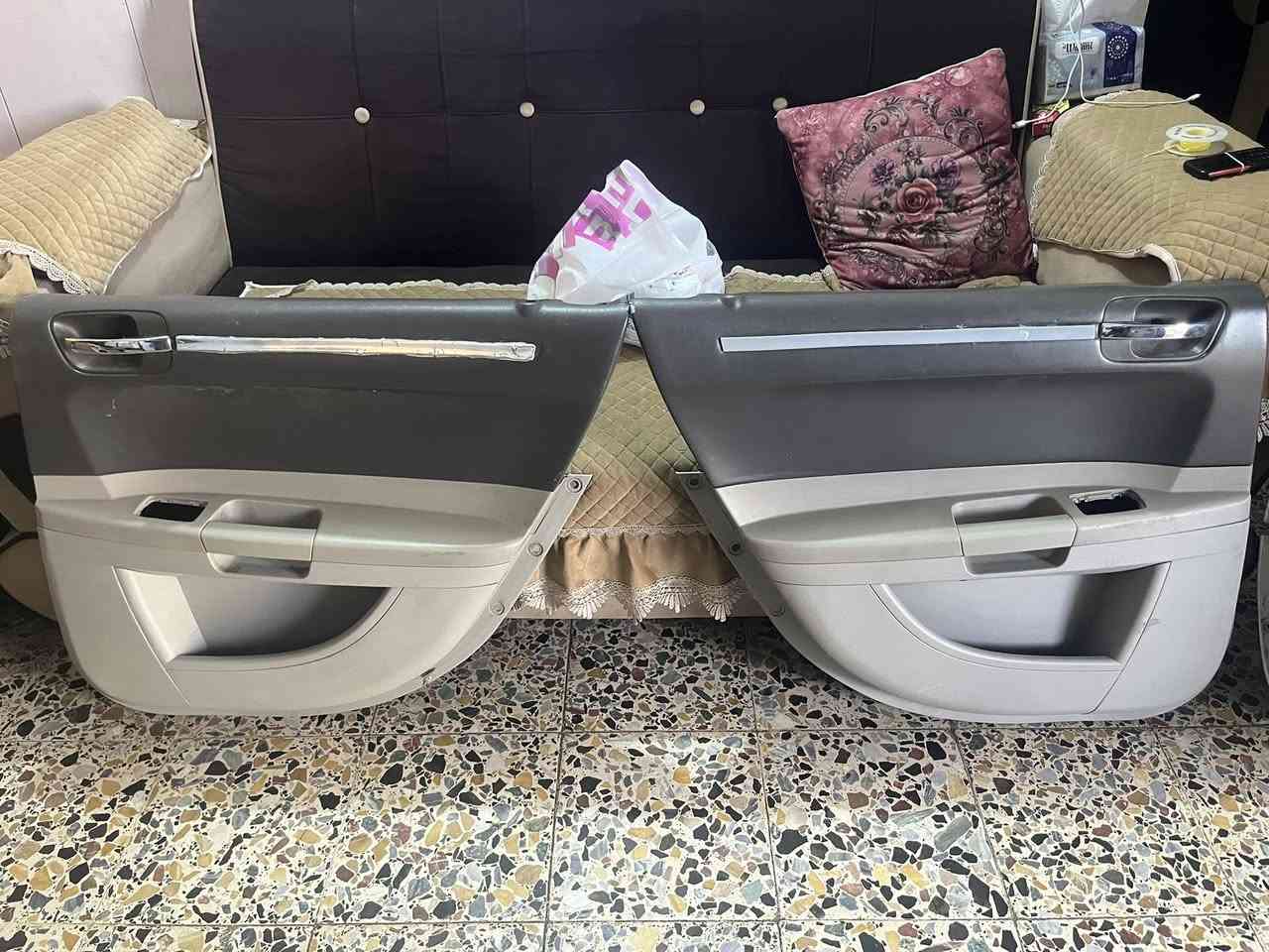 سلام عليكم للبيع ابطاين اوبامه 2008عسلي وياهن يدات السعر 80الف مكاني بغداد ***********
