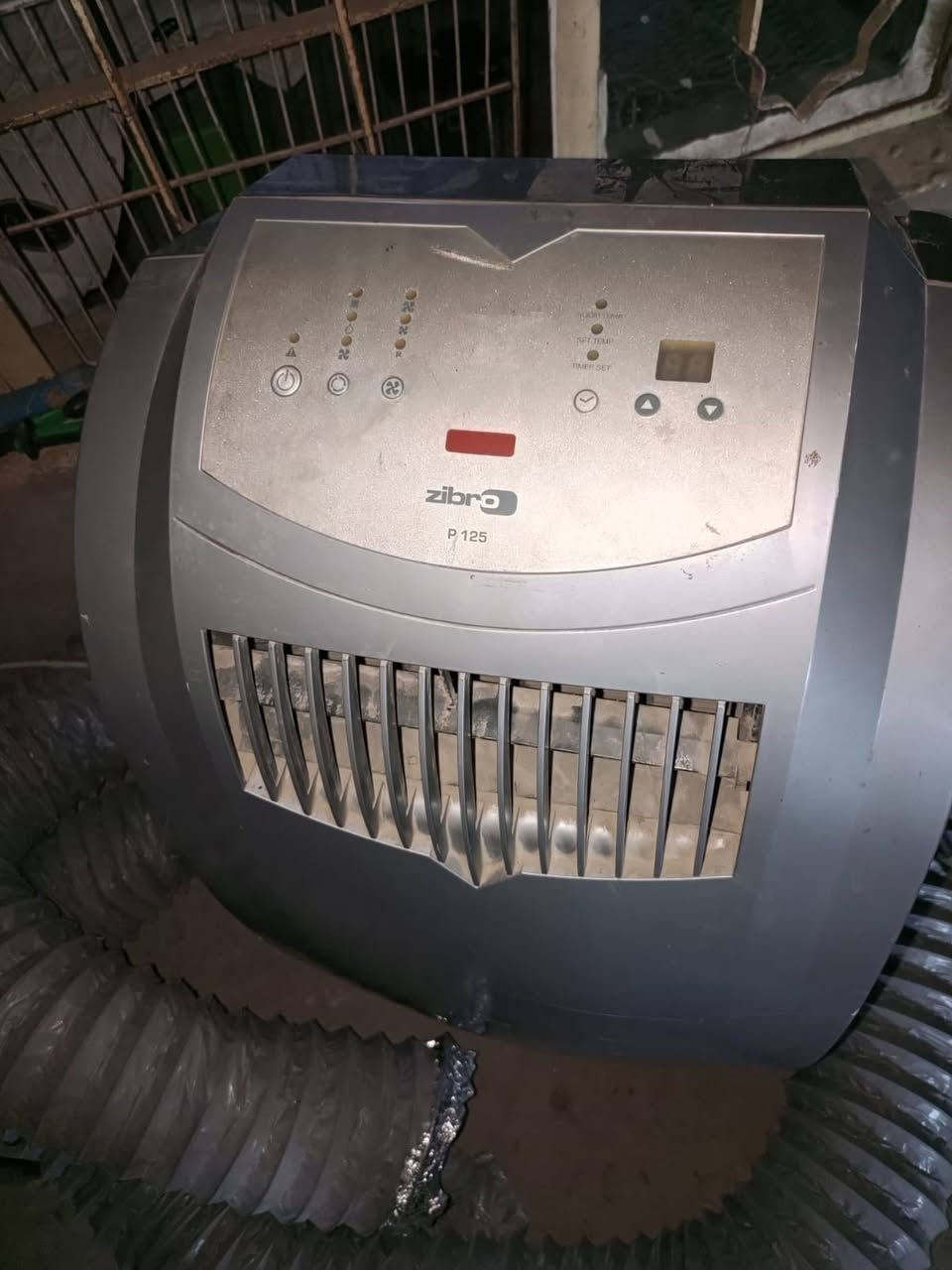 سلام عليكم تبريد متنقل نضيف كلش السعر 200 مكاني بغداد الغزاليه الهياكل
***********
