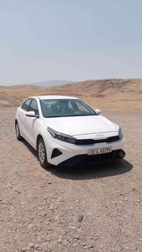 للبيع كيا سيراتو 2024 خليجي مكينه 2000 دوش  تبريد ثلج مكينه كير خير من...