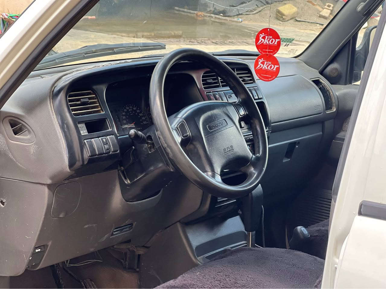 ئازوزوتوربةر موديل ٢٠٠٠ بي بوياخ كيرمةكينة بيلادى دةحامى بو دةحامى بةشةرت رةقةم هةوليرة سةنةوى بةسةر جوة  ٦ بستونة دةبل كير مةكينة و هةموو كيانى بةشةرت كير توماتيكة يةك دينار مةسرةفي نية تكاية مشترى نيت تل مكة هةمووم نوسيةوة رسمكة ديارة يةك قوباوى هةية جاك نةكراوة باقى بةشةرت رانية, السليمانية


**إذا كنت صاحب هذا الإعلان وتريد حذفه لأي سبب، رجاءا أرسل رسالة إلى الدعم الفني**