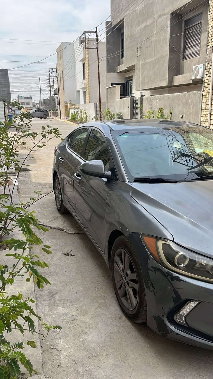 النترا 2017
محرك 2000
كير ومحرك شادهن جديد صارلهن 7اشهر 
فتحه بالسكف 
كشنات اماميات تدفئه 
مانع انزلاق 
حساسات بالمري 
كامره خلفيه 
ماشيه 150ميل
وارد امريكي
سعر 118وبيهة مجال 
***********
