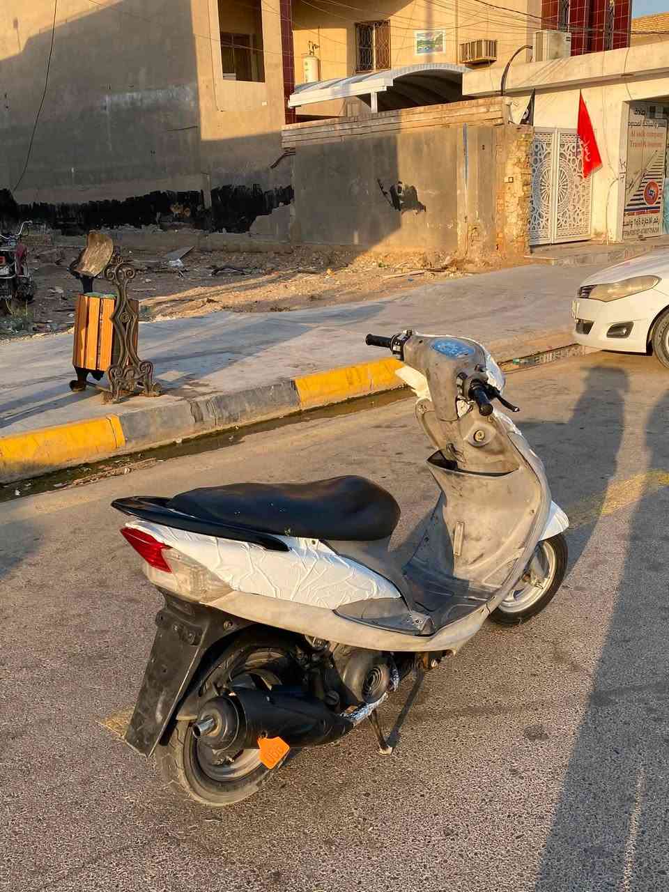 سلام عليكم 49 مفتوحه مره وحده شلعه ومعدل بيها صالنصه صجميه سلف وهندر450وبيها مجال متواجد بس ع رقم***********
