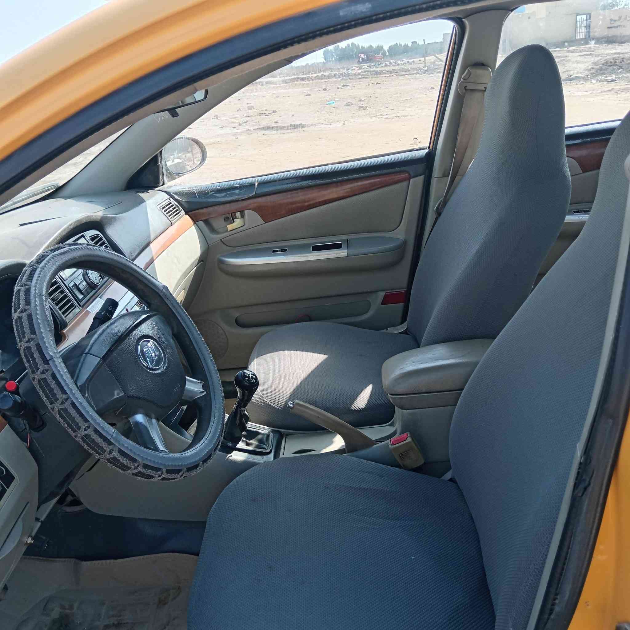 ليفان للبيع موديل ٢٠١٣
سيارات لا ظربه ولا تبديل
سنويه ٢٩
ارقام انكليزي  بس تروح دكهن بالمرور طالعات
هيئة مصفره غرامات ماعليه
السعر٤٢وبيه مجال بسيط  العنوان الديوانيه ***********
