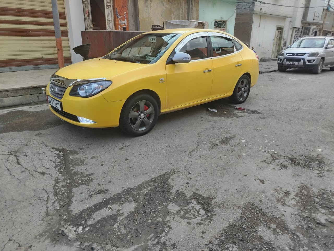 افنتي البيع موديل ٩ كربون بيه ورقيه السعر١٠٠ ٠/***********.شرعي اني سياره موصل الا يمن ***********
