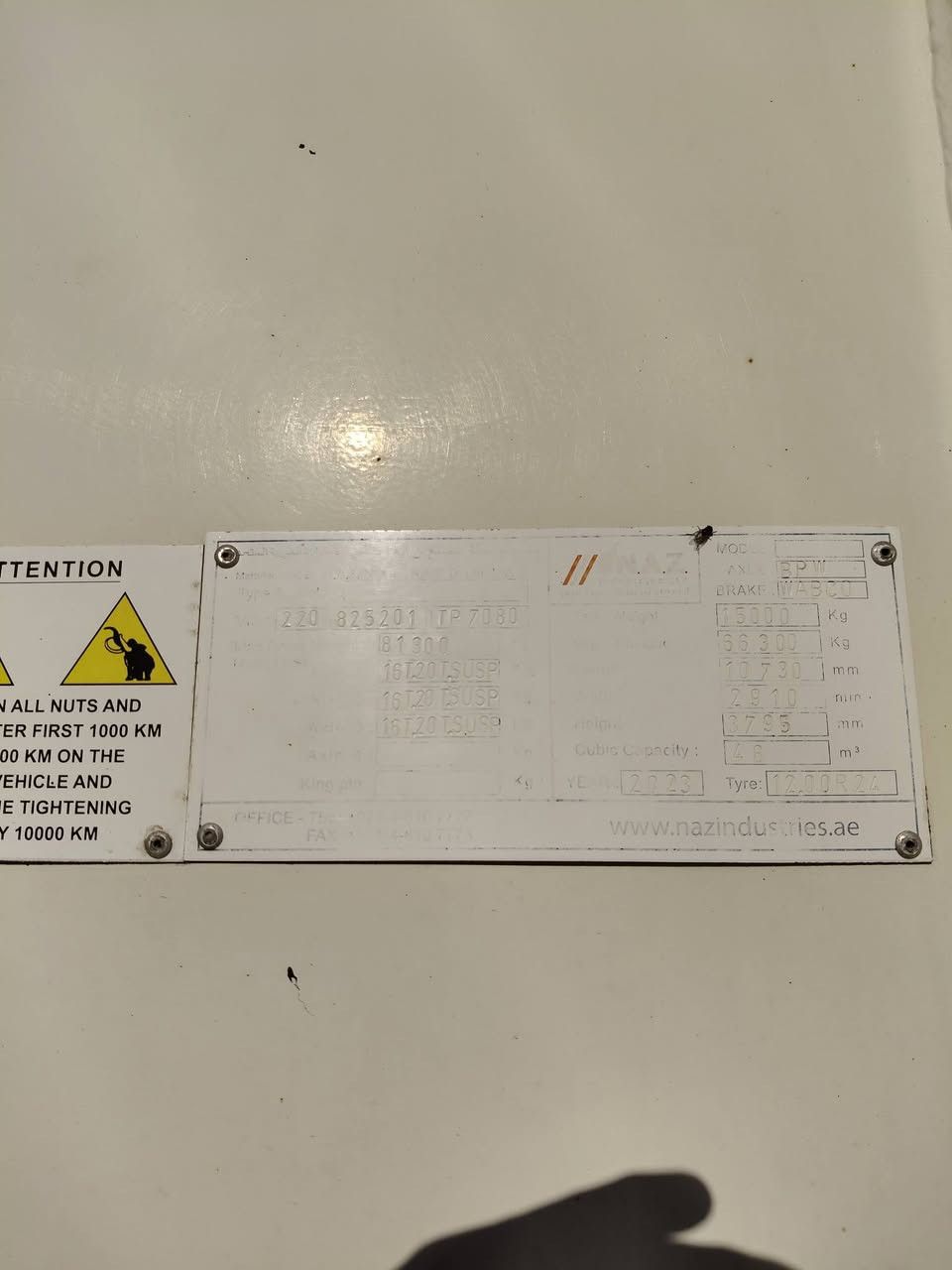 عربانه خمسينيه 2023 كفاله ذرعه 48 متر تايرات برجستون للبيع اوامراوس عبدالله جوهر 42 متر او33 متر يعني جوهر صقير هم ترهم ***********
