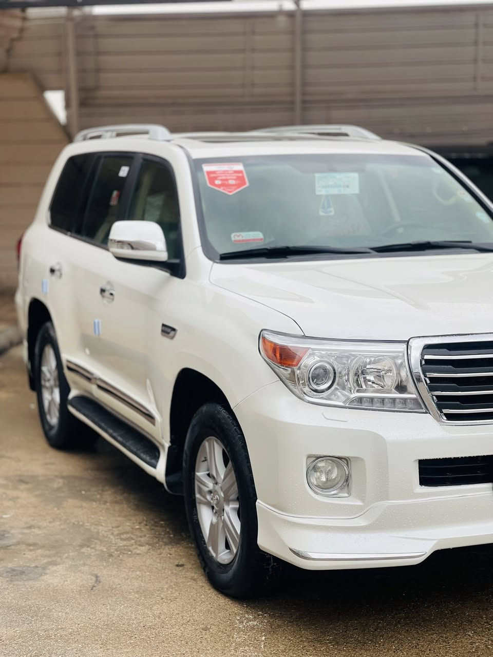 سلام عليكم 

سياره تويوتا لاند كروز موديل 2009
محدث 2014

السياره بس شبر راس جملغ بي كارت فقد  ضربه وصبغ وتبديل سياره جديده وجاهزه حداديه تخم تاير تبريد تدفئه محرك وكير  
مواصفات GXR
فول مواصفات سلايت بصمه تشقيل بصمه ابواب ثلاجه شاشه كامره تحكم استيرن داخل بيجي اشاير بل مري ترحيب منضومه زينون7راكب 3قطع تبريد زراق لايت بعد هواي مواصفات

مكان سياره عقره 📍

رقم تليفون واتساب او فايبر ☎️
***********
