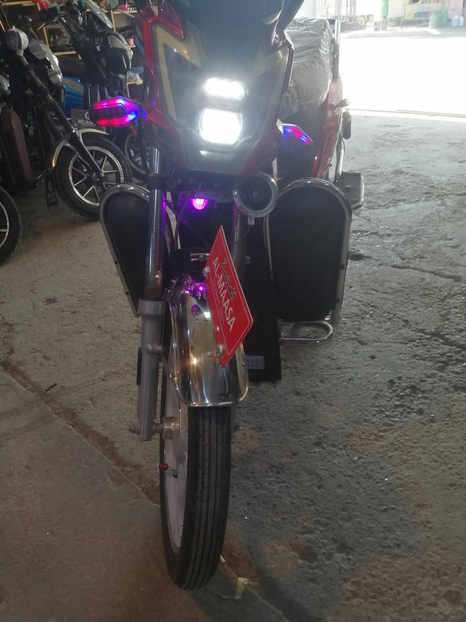 سلام عليكم
دراجه نوع هارلي موديل 2024الماسه
جديد خير من الله
سعر 450 وصل 400مانطيته
شغال كلشي بي
بطاريات يقرن 9ونص
 نضام بكR 
4سرع
الفلوجه قرب المول 
***********
***********
