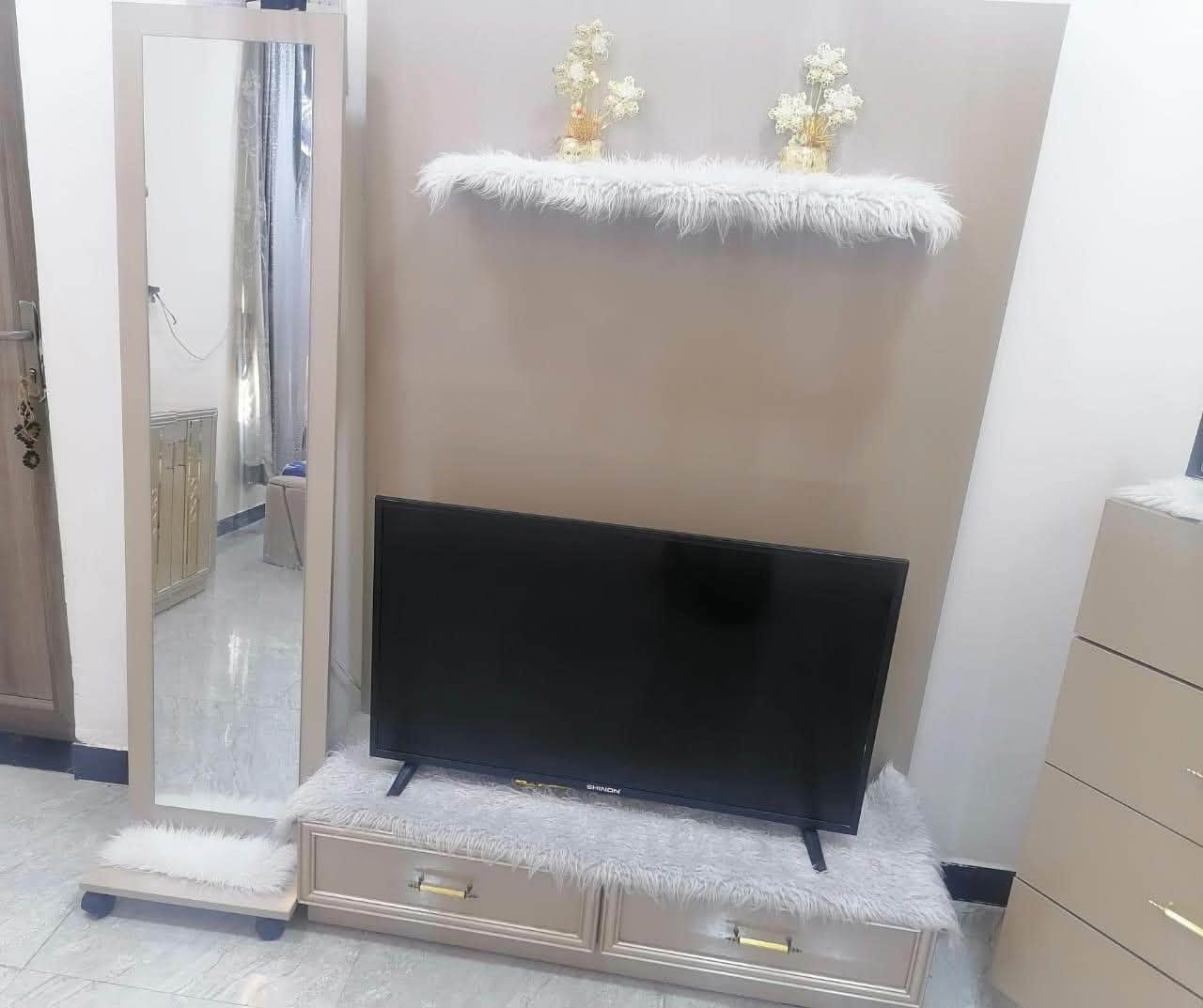 سلام عليكم 

غرفة تركية ملكي ٧ قطع برغي وچوي للبيع🛌 

نضيفة ومرتبه واستعمال اشهر 
قليلة فقط بدون ضرر 
للاستفسار : ‭***********‬
