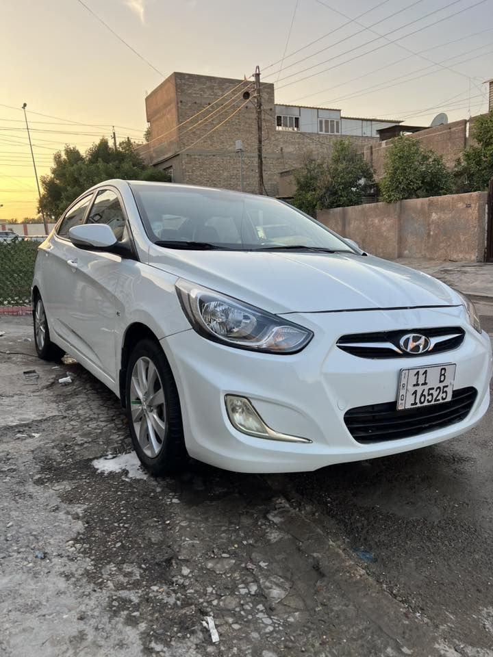 سلام عليكم اكسنت خليجي 2011 رقم بغداد بسمي 
مكان سياره بغداد كرخ ماا متواجد عله فيس تفاصير يخبرني  

  سعر 94 
***********
