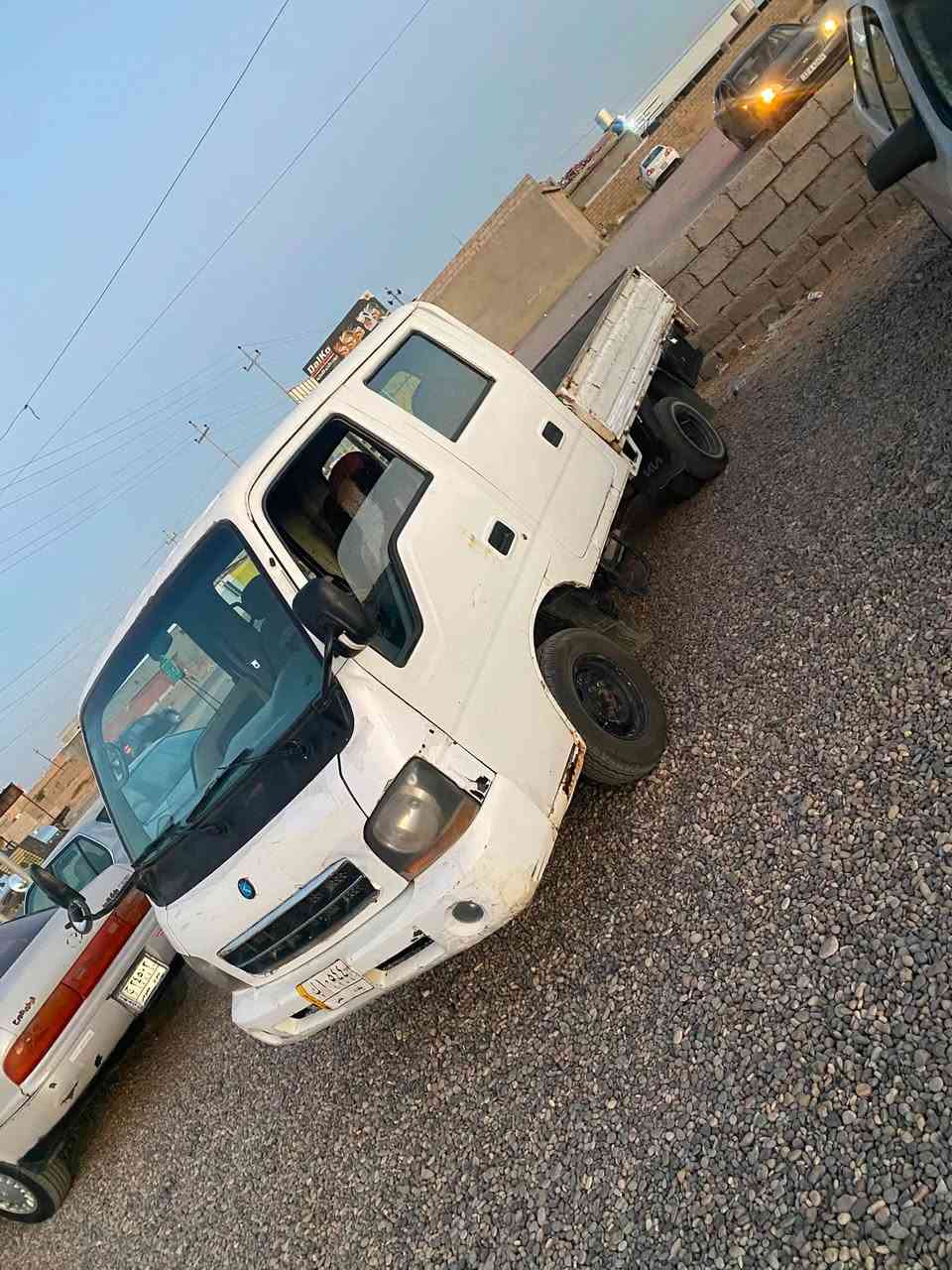 سلام عليكم كيا للبيع ام عيون دبل موديل 2003 رقم بغدادالماني مشروع وطني شرعيها من الديره سنويه إلى 28  محرك شرط اكسن شرط طخم تواير جديدصدر جديد المكان القياره قرية الشبالي  الاستفسار عل رقم ***********
