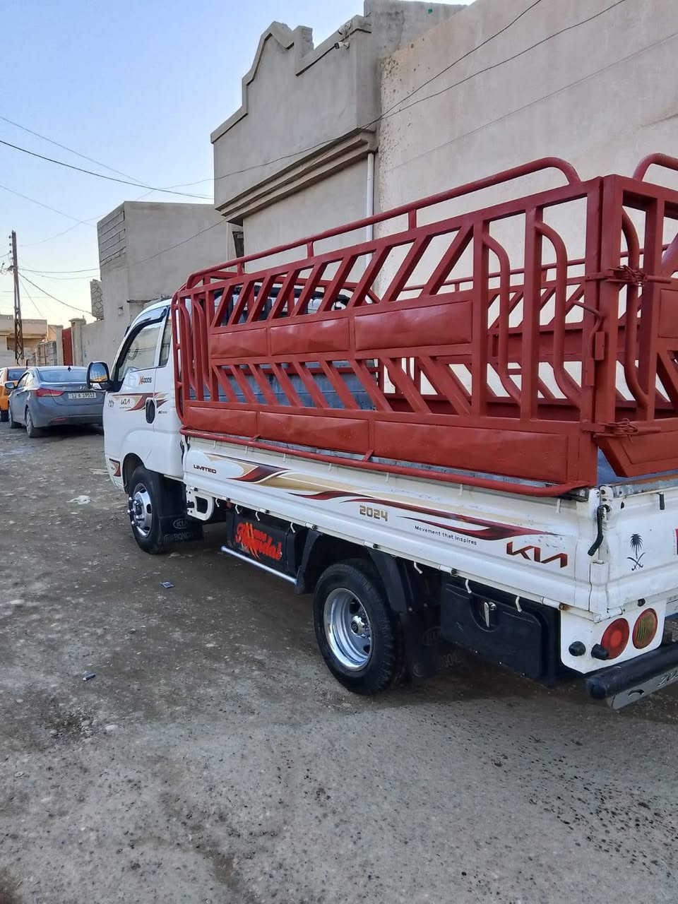 كيا فحل ٢٠١٢ رقم نينوى البيع شرط شاصي ومحرك صبق ما بيه بيها بارد قليل السعر ١٢٧ رقم الهاتف***********
