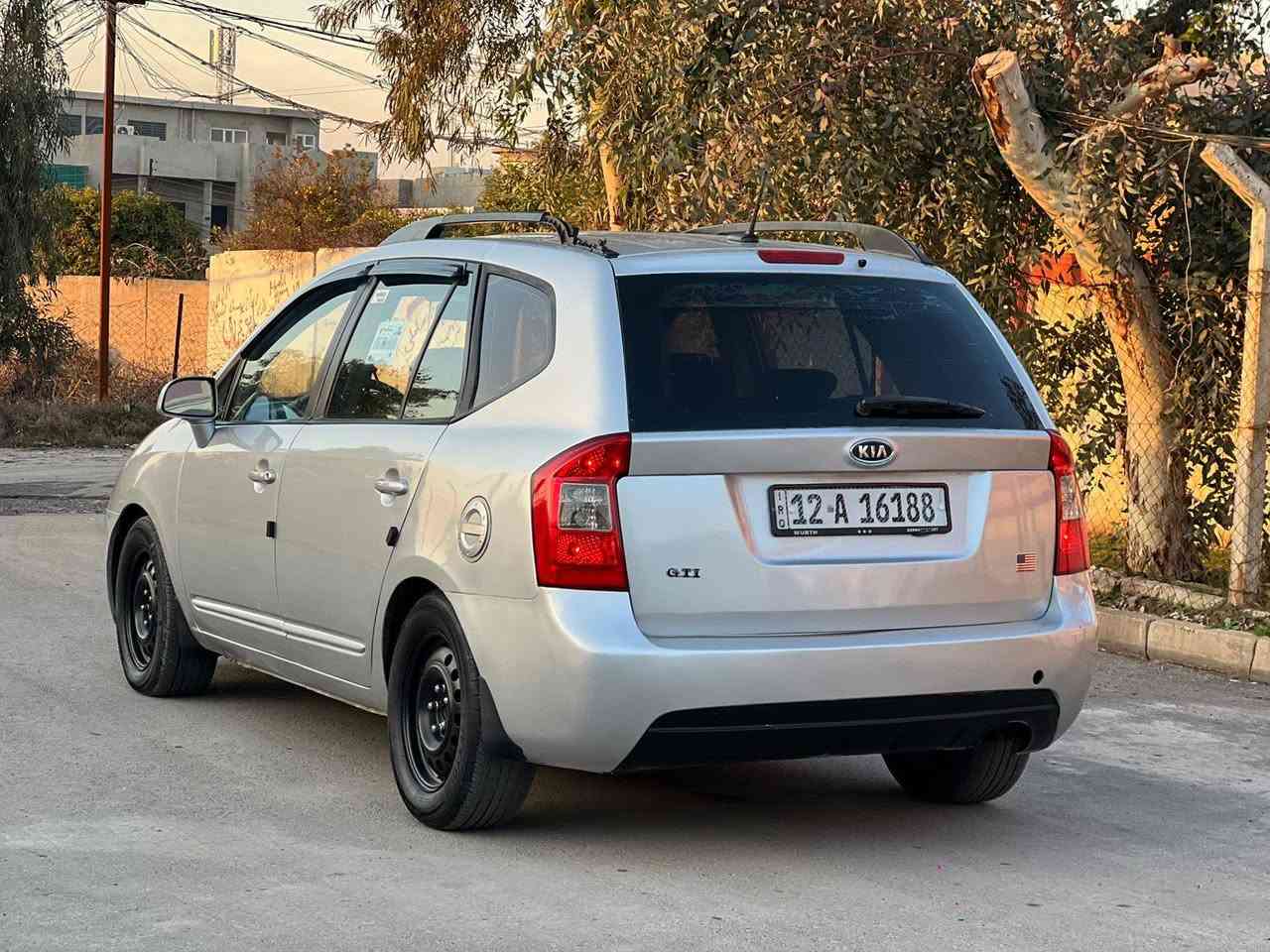 للبيع
سعر 85
كيا راندو موديل 2009
ماشيه 160 الف 
كابون بنزين بيها ⛽️ 
محرك ٤سلندر دوش  حجم ٢٤
كير اوتوماتيك شرط المحرك والكير 
موصفاتها
قطعتين تبريد 
تحكمات ستيرن 
جامات كهرب 
مري كهرب 
طخم حداديه بشرط 
رقم نينوى دولي رقم وهزة وسنويه جديد لغاية 2031 شرط التحويل
🚫 ضررها جاملغات خلفيه وقبغ صندوق فقط
والباقي مصبوغ حزام جماليه 🚫
السياره جاهزه 
موصل حي المحاربين 
للإستفسار الاتصال 
***********
***********
