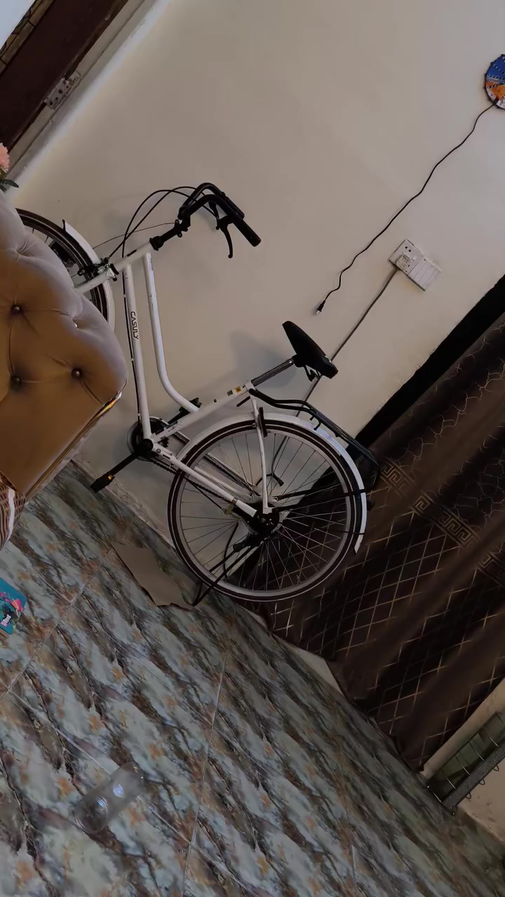 بايسكل بناتي كلوف  ياباني
شرط وكاله مال حاويه  جديد بمعنى الكلمه 
اخذته 170 الله شاهد 
رايده 120 شخط مابي عنواني حي العامل للاستفسار ***********
