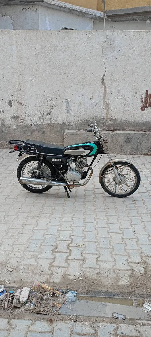 دراجه ايراني الدراجه نضيفه الدراجه كلك مكفوله محرك حلو السعر 275 الشراي يجي خاص المكان بصره تنومه ***********
