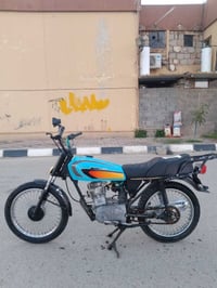 موتوسيكل • ٣٥٠ سي سي • قابل تفاوض