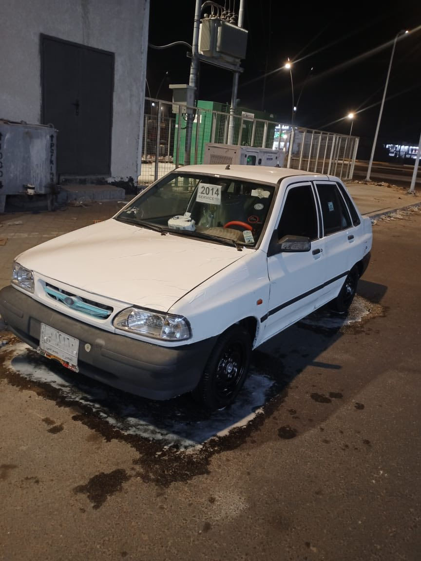 يا الله سلام عليكم اخوان سايبه لبيع 2014سياره جاهزه مكينه كير بس الرابع يفلت تبرتبريد شغال حداده تخم تاير جديد. مشط جديد سياره زاهزه بيع  ومراوس حسب القناعه مكان السياره البصره الشعيبه حي المرتضه السعر 30رقم الهادف***********خوان ما متواجد عله الفيس
