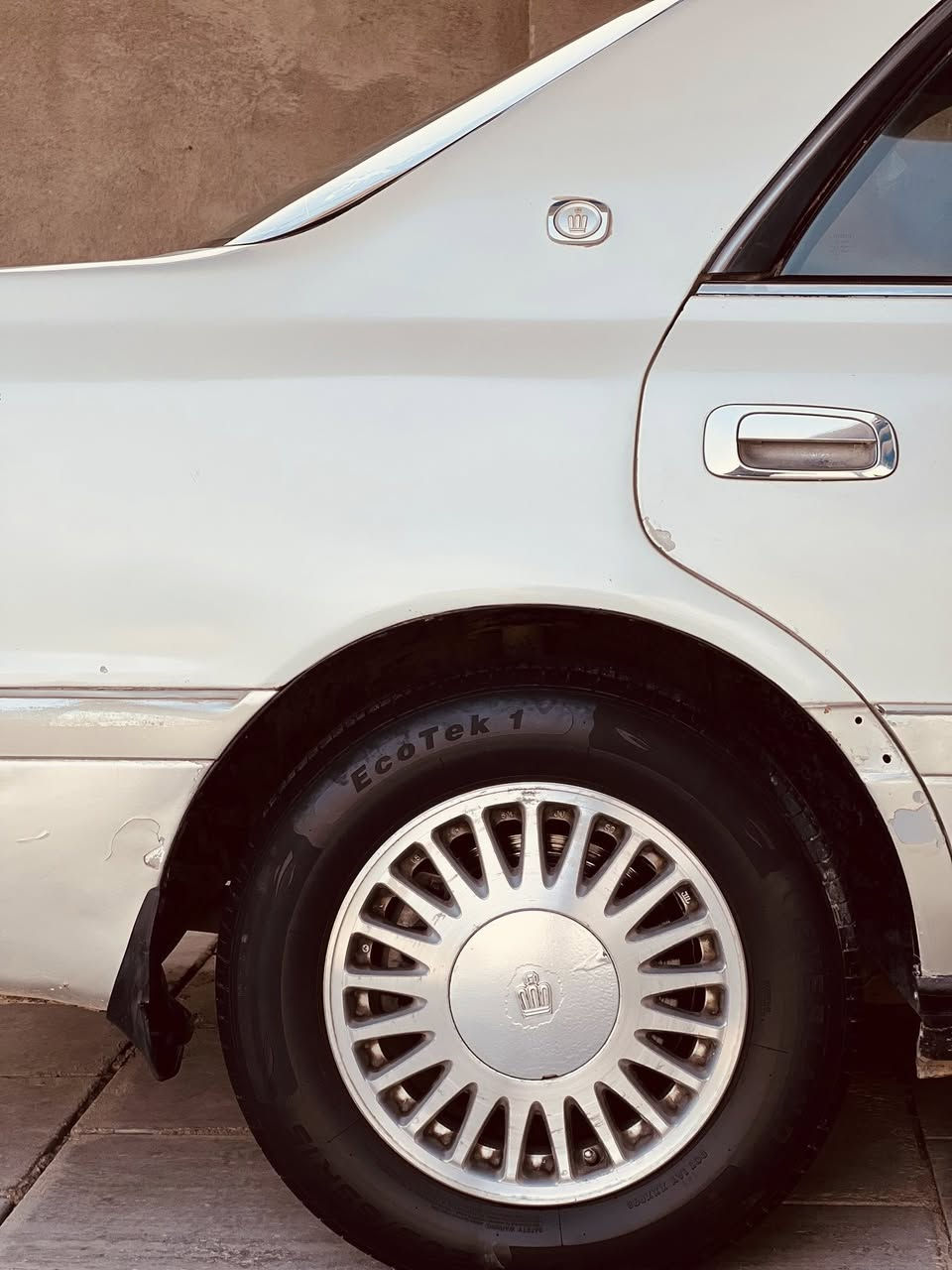 سلام عليكم راس الثور مديل 1996 كفالة من الكص والعيب الشرعي سنوية ل 27 سيارة ب اسمي رقم انبار مشروع وطني إنكليزي 
مكينة vvt3000 مكينه كير تريد حدادية كله توب 
للاتصال ***********
