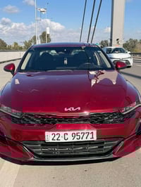 K5. موديل  2024  وارد امريكي السيارة بأمريكا جاملغ وباب وبيها بأمريكا ...