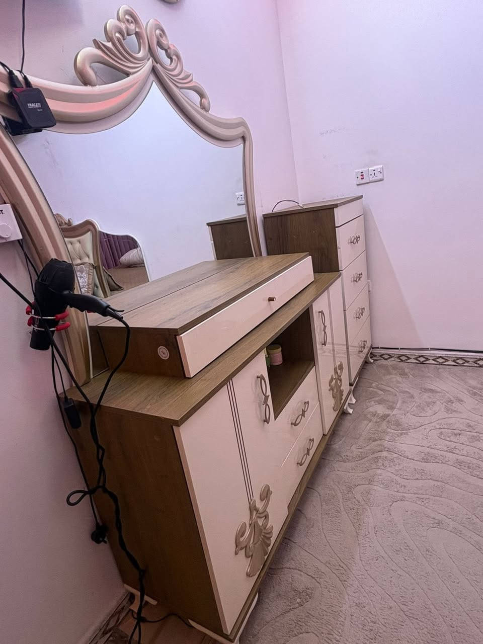 السلام عليكم
غرفه تركيه درجه اولى للبيع مستخدمه نظيفه كلش
8 قطع
السعر 700 الف
العنوان : بغداد الدوره شارع ابو طياره
***********
