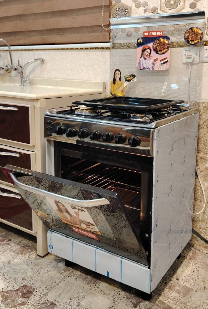 ❤️‍🔥طباخ فرش مصري للبيع❤️‍🔥
الطباخ ماركه معروفه FRESH (( المصري الأصلي)) بعده جديد بنايلون الشركه بالصفاح ولوجهه.
✅️ حجم 55×55. (( ابو الفرن الواسع )).
✅️ الطباخ سل ستيل كامل 4 عيون.
🔥كل العيون والفرن نااااره زرررركه🔥. 
 كل الكهربائيات تشتغل فووول بيه الجداحات وماطور شوي الدجاج والأضائه الداخليه للفرن ....وياه صينيه وشبجه الفرن وقاعده شوي الدجاج.
((مكلفه بالنشر فقط))...ماعدهم لا حجز للطباخ ولا توصيل.
مكانه الاعظميه. 
🔴 السعر 170 قفل 🔴 السعر مابيه مجال...لان هذا نص سعر الجديد دينباع وهو مايفرق عن الجديد بشي.
*********** ببه واتساب ✅️
