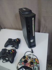 اكس بوكس360 • ٣ جوستكات • ٧ ألعاب