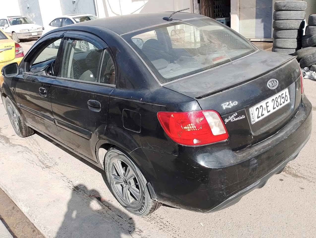 السلام عليكم 
كيا ريو 🚗 
وأرد أمريكي 🇺🇲 
موديل 2011👋
رقم أربيل 👋 سنويه وهزه جديده 🙋 
كاربون بانزين ⛽ شرط التحويل 🚦 
محرك 16 محرك وكير شرط 👋 
طخم تاير طخم امامي خلفي جديد 👋 
تبريد ثلج 🥶 مكيف الهواء 
📢 ظررها قطعتين تبديل وبدون دواخل وكدام العين  و بيها تكة شاصي والباقي كدام العين 
🛑#السعر 83$💸 وبيها مجال 
***********
